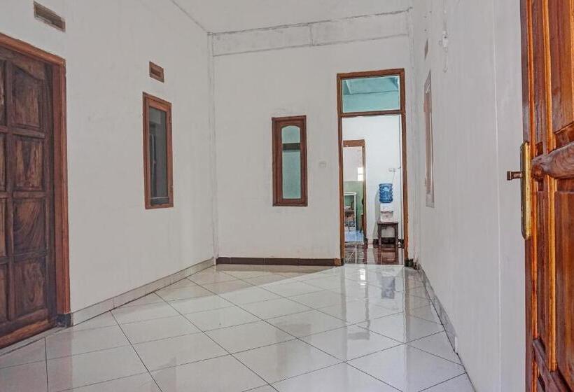 Otel Spot On 2226 Nurmega Jaya