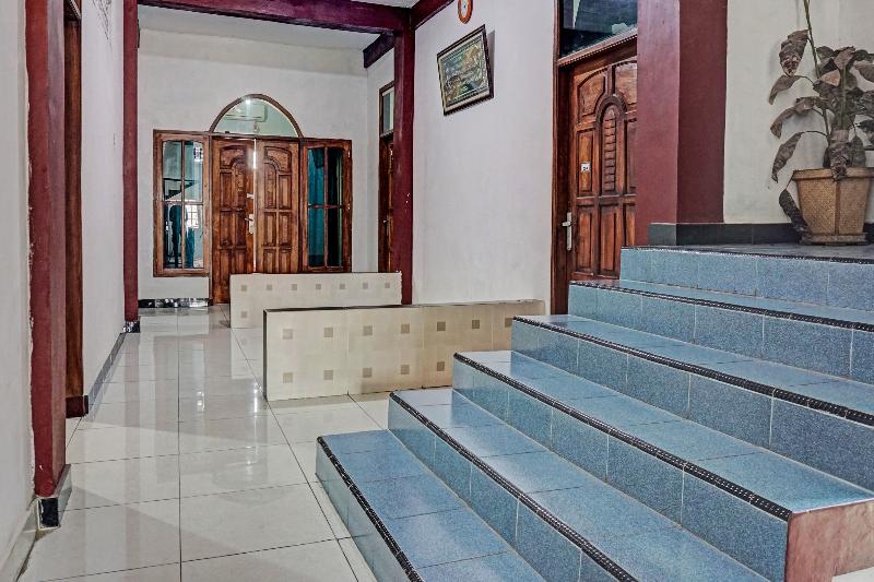 Otel Spot On 2226 Nurmega Jaya