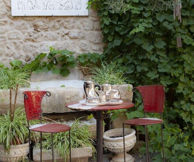 צימר Chateau De Murviel