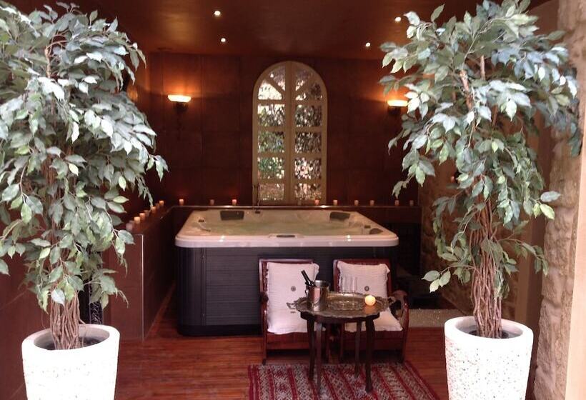 צימר Chateau De Murviel