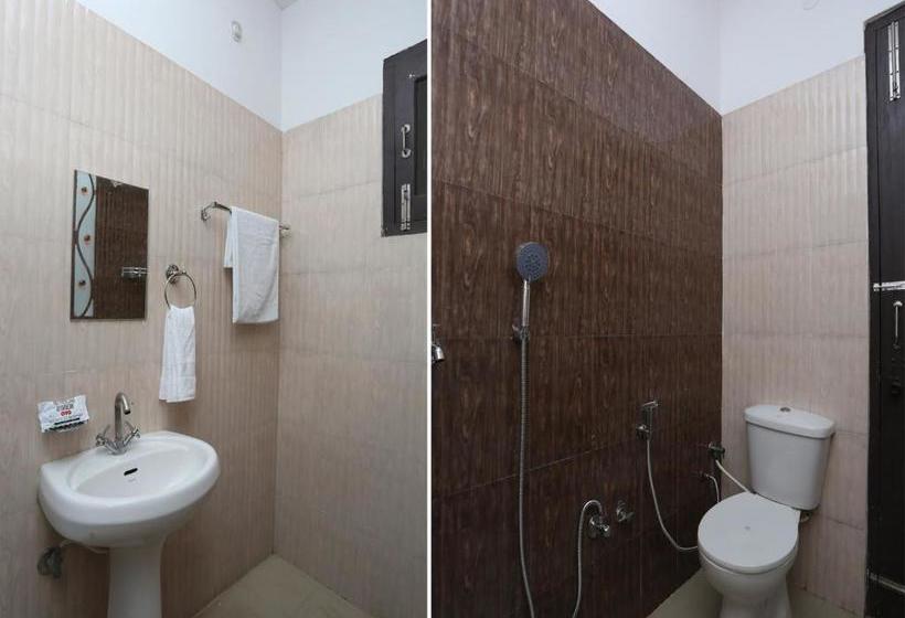 فندق Oyo 28227  Abhinandan