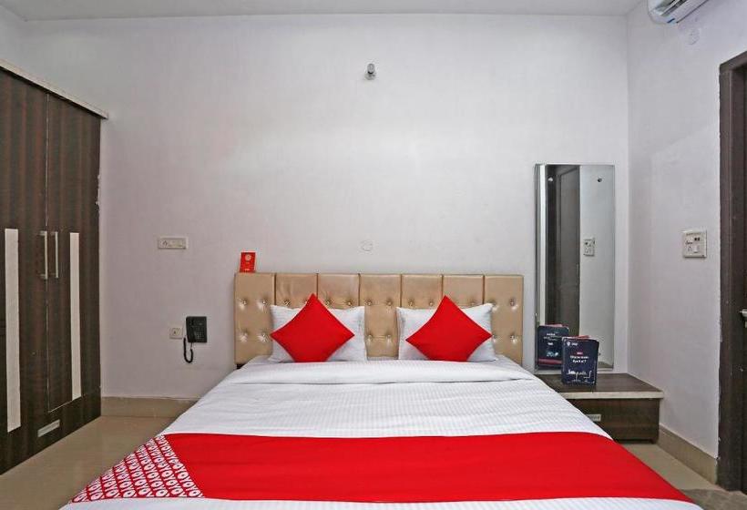 فندق Oyo 28227  Abhinandan