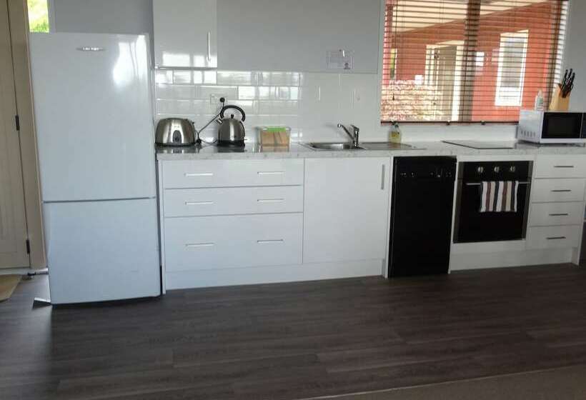 Kauri Lodge Karapiro