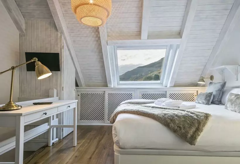 Luderna   Casa Con Jardín Bedrera