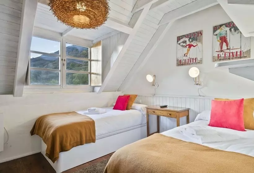 Luderna   Casa Con Jardín Bedrera