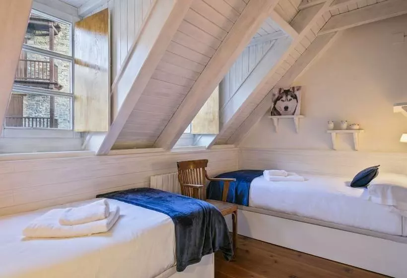 Luderna   Casa Con Jardín Bedrera