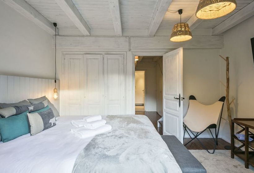 Luderna   Casa Con Jardín Bedrera