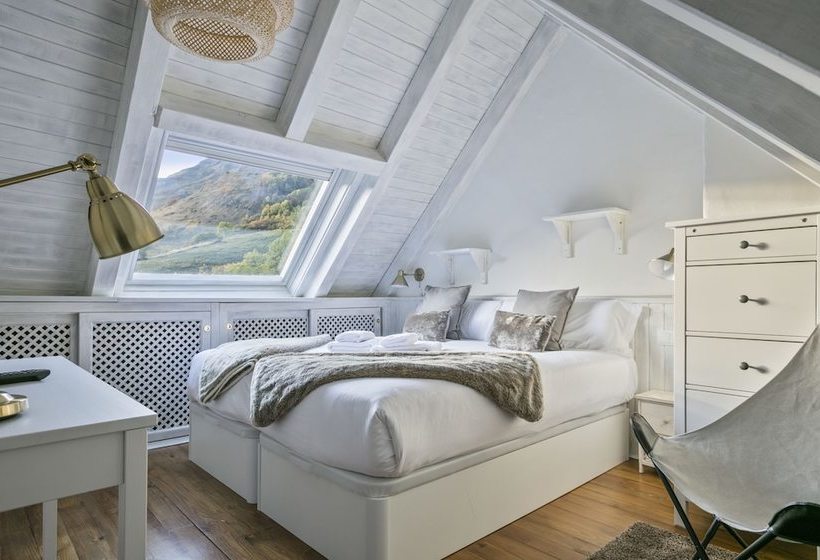 Luderna   Casa Con Jardín Bedrera