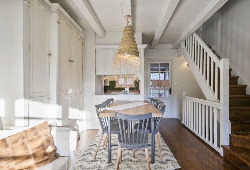 Luderna   Casa Con Jardín Bedrera