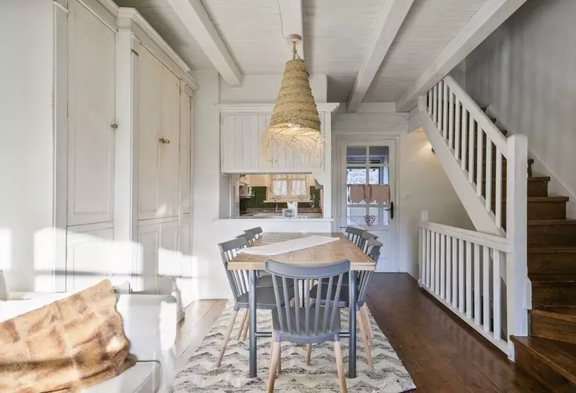 Luderna   Casa Con Jardín Bedrera