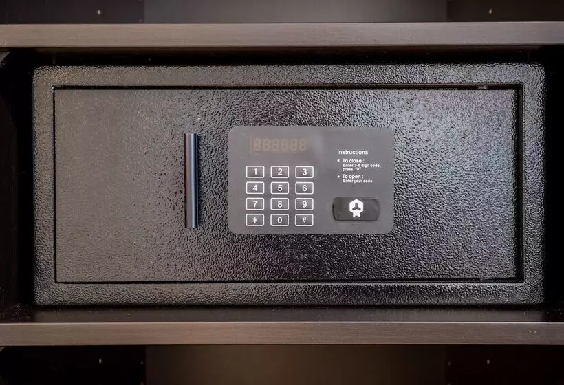 Nero Office Hotel & City Café