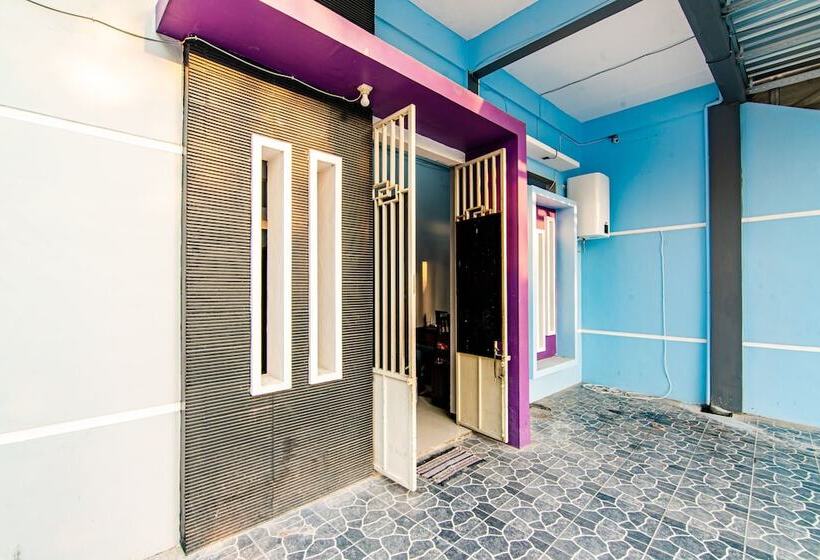 Hostel Griya Amin By Oyo Rooms