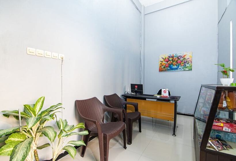 Hostel Griya Amin By Oyo Rooms