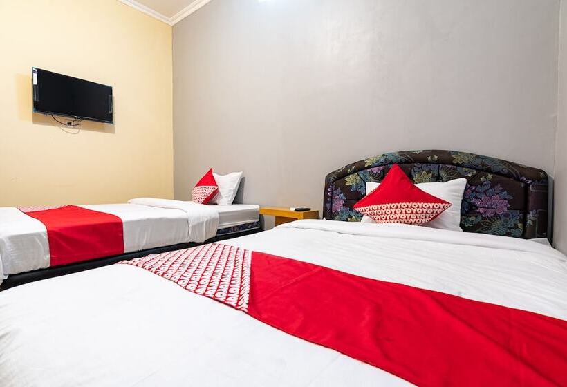 Hostel Griya Amin By Oyo Rooms