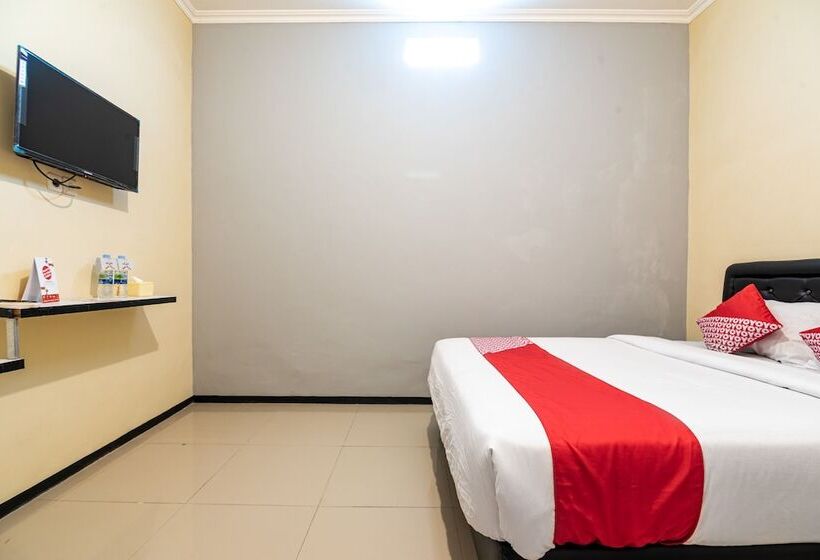 Hostel Griya Amin By Oyo Rooms