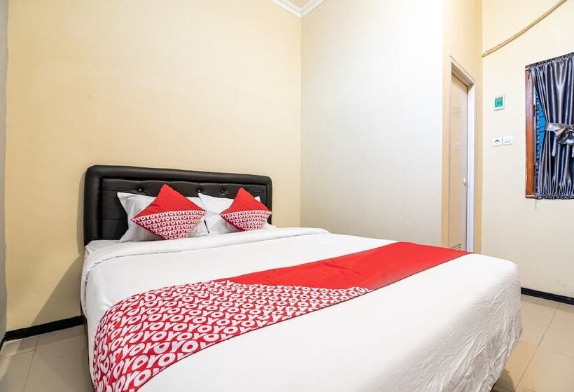 Hostel Griya Amin By Oyo Rooms