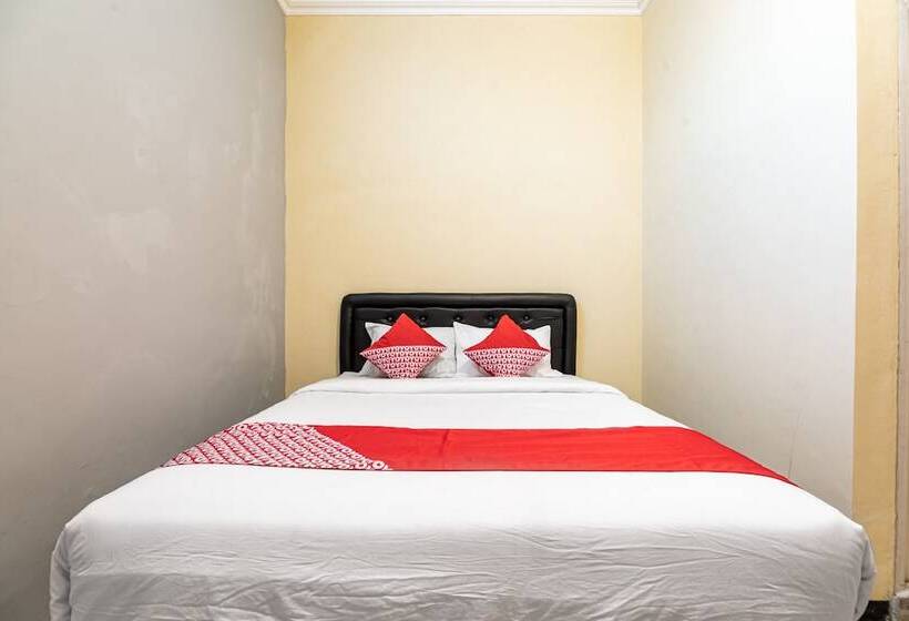 Hostel Griya Amin By Oyo Rooms