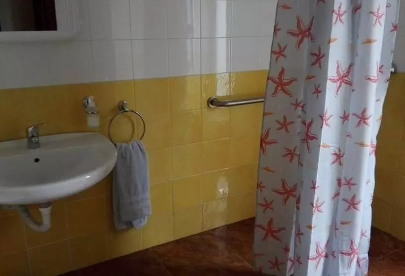 Albergue Y Centro De Agrodiversidad   Hostel