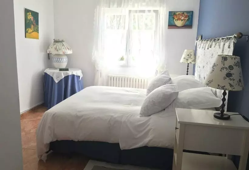 Apartamentos Rurales El Paraxo