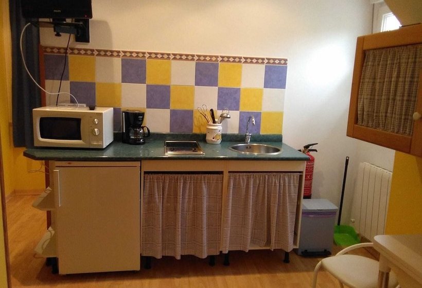 Apartamentos Rurales El Paraxo