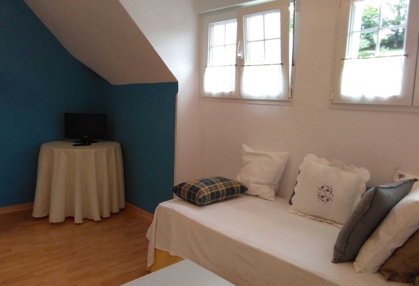 Apartamentos Rurales El Paraxo