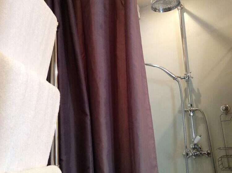 مبيت وإفطار La Petite Maison