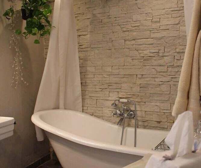 مبيت وإفطار La Petite Maison