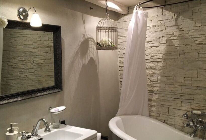 مبيت وإفطار La Petite Maison