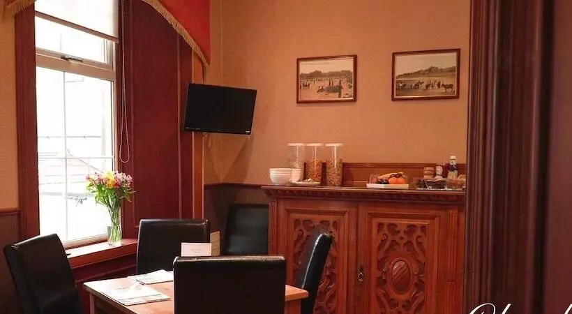 Hotelli Cleveden House By The Dunvegan