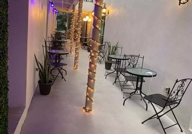 هتل Dunns Josephine