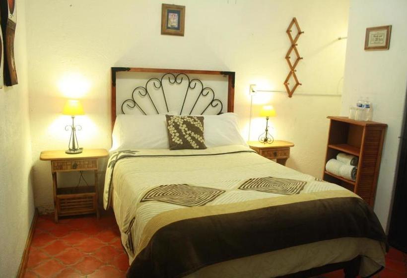 پانسیون Casa Tepozanes