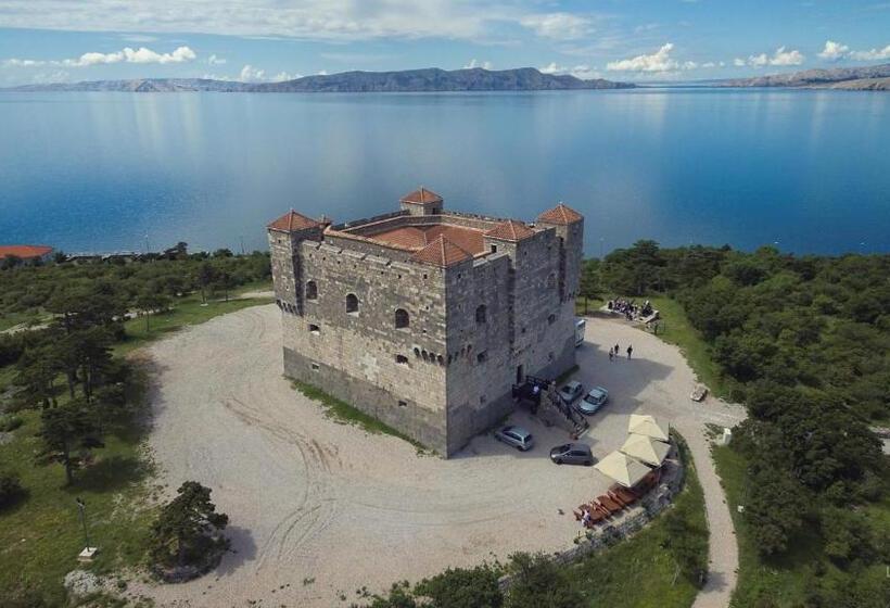 Apartments By The Beach Adela Senj