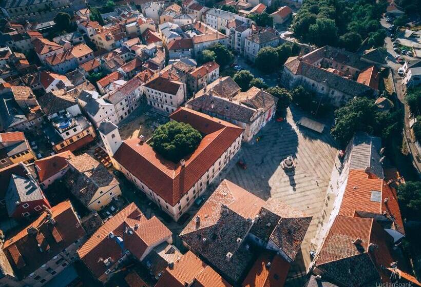 Apartments By The Beach Adela Senj