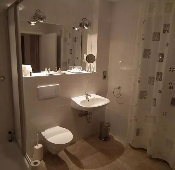 Hotelli Café Del Maar