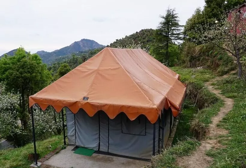 هتل Camp Garden Kanatal