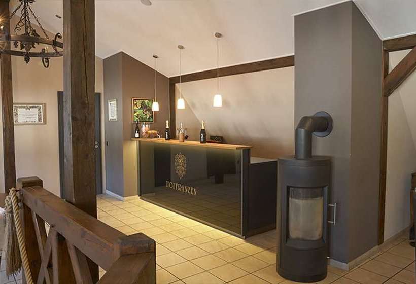 Hotelli Classisches Weingut Hoffranzen