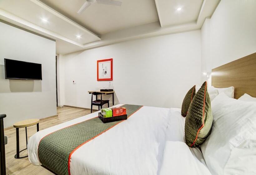 هتل Oyo Townhouse 089 Hongkong Bazaar