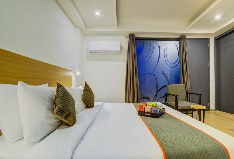 هتل Oyo Townhouse 089 Hongkong Bazaar