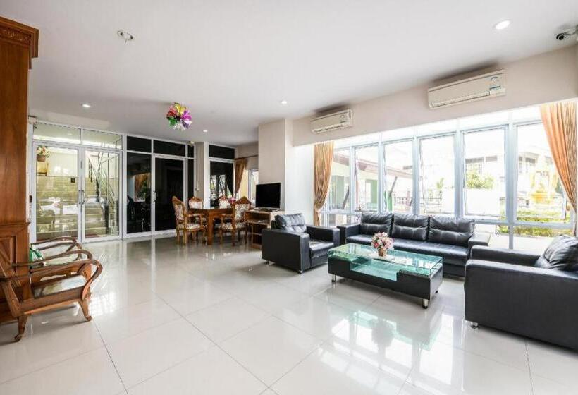 酒店 Purada Mansion