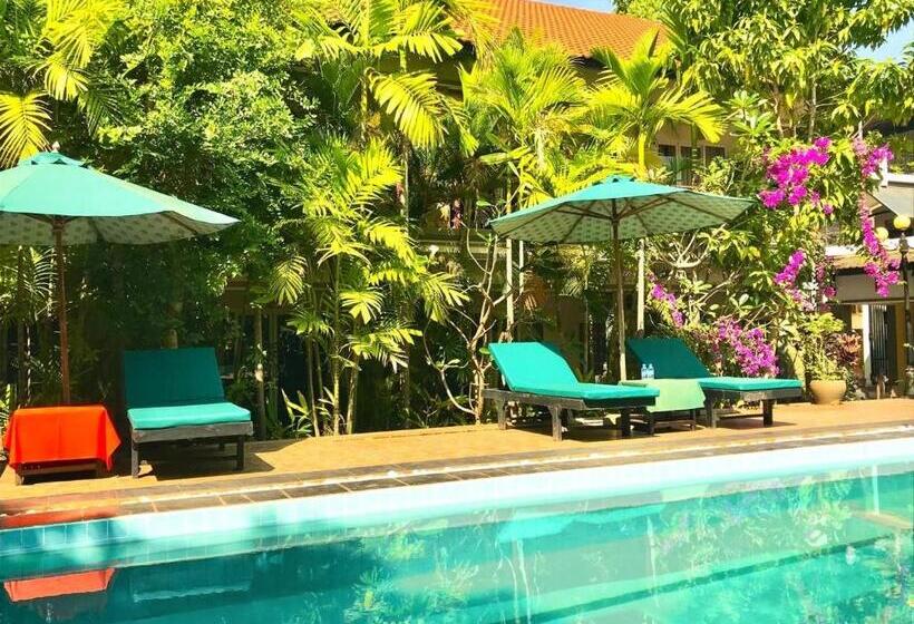 هتل Rata Boutique