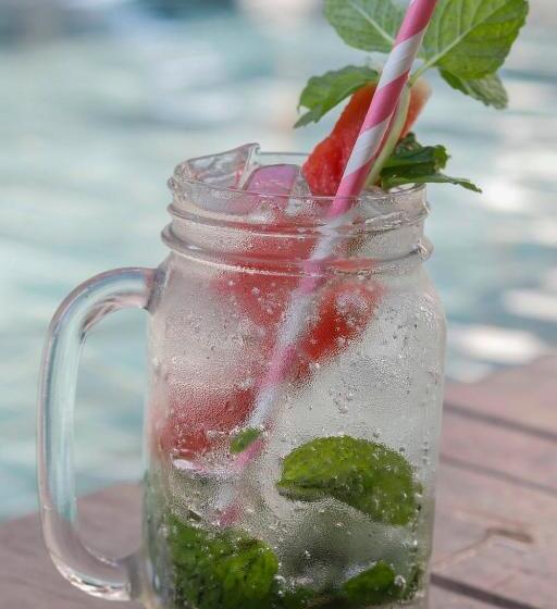 酒店 Sapphire Seas Beachfront