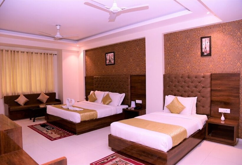 هتل The Vegas By De Pavilion, Delhi Airport