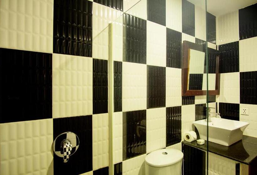 هتل River Retreat Boutique