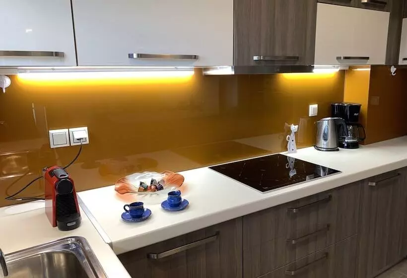 ペンション Angela S Sea View 3 Bd House