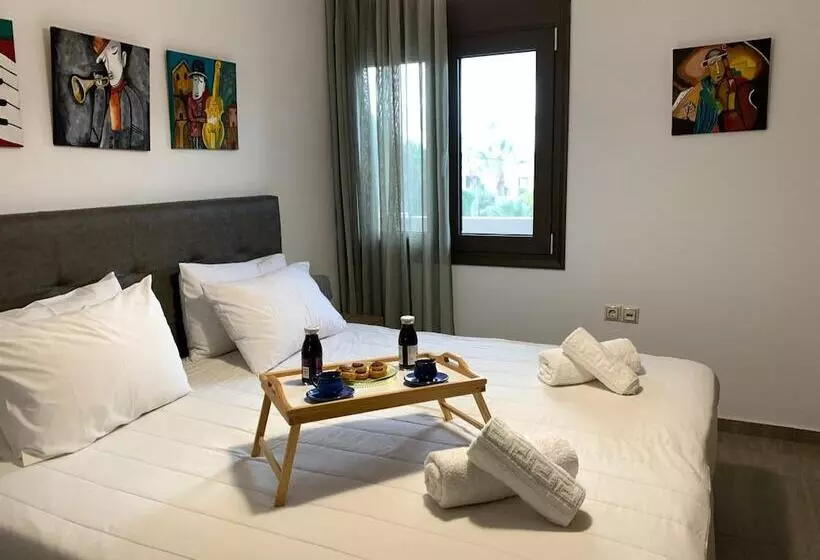 ペンション Angela S Sea View 3 Bd House