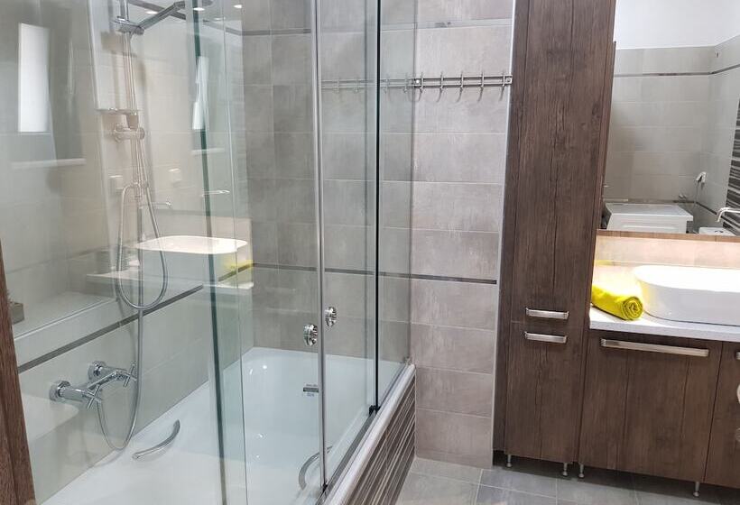 פנסיון Angela S Sea View 3 Bd House