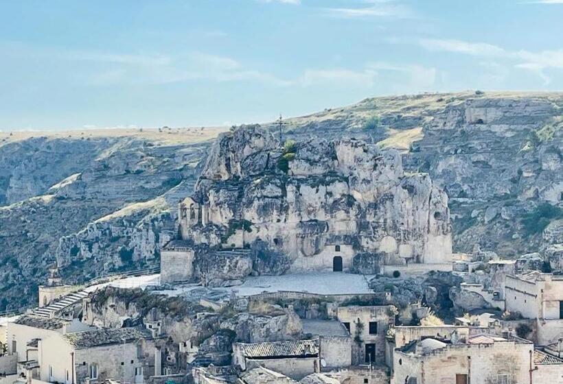 پانسیون Sassi Planet