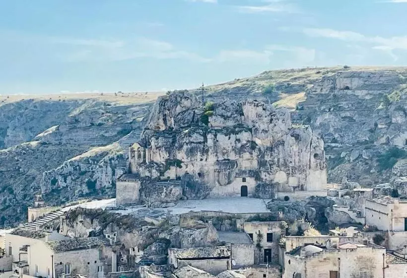 پانسیون Sassi Planet