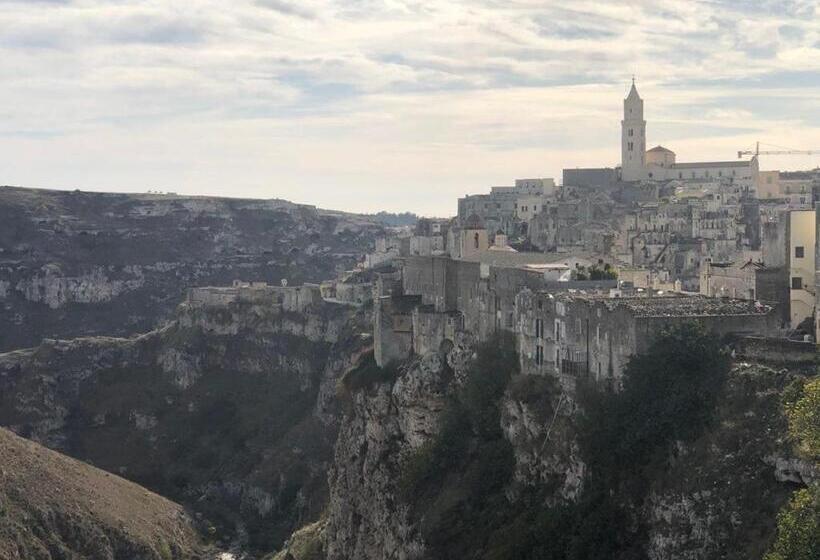 پانسیون Sassi Planet