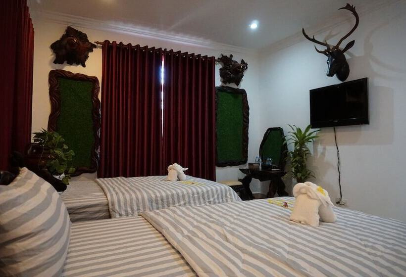 پانسیون Woodrootsbanteaychhmar